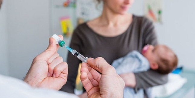 edit-viemganbsosinhtiemkhinaonhungluuykhitiemvacxinviemganbchotresosinh4866fc254f7-17835729793811455004348 Tiêm vaccine viêm gan B: Cách tốt nhất để ngăn chặn lây truyền từ mẹ sang con - Ảnh 1.