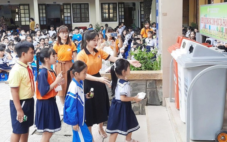 Cuộc Chiến Chống Rác Thải Nhựa: Ảnh Hưởng Đến Sức Khỏe Con Người