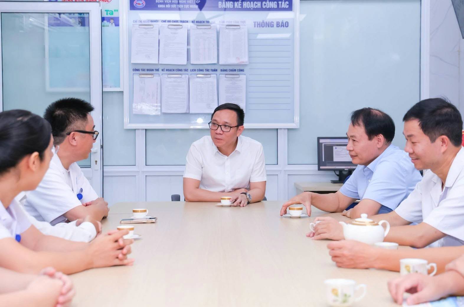 Hải Phòng thăm, động viên các kíp trực y tế dịp lễ Quốc khánh 2/9- Ảnh 1.