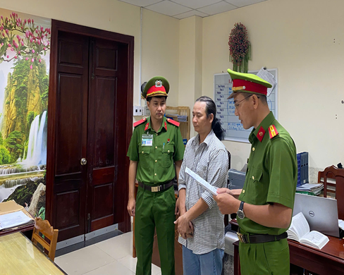 Khởi Tố Hành Vi Kinh Doanh Giày Dép Giả Tại Cần Thơ