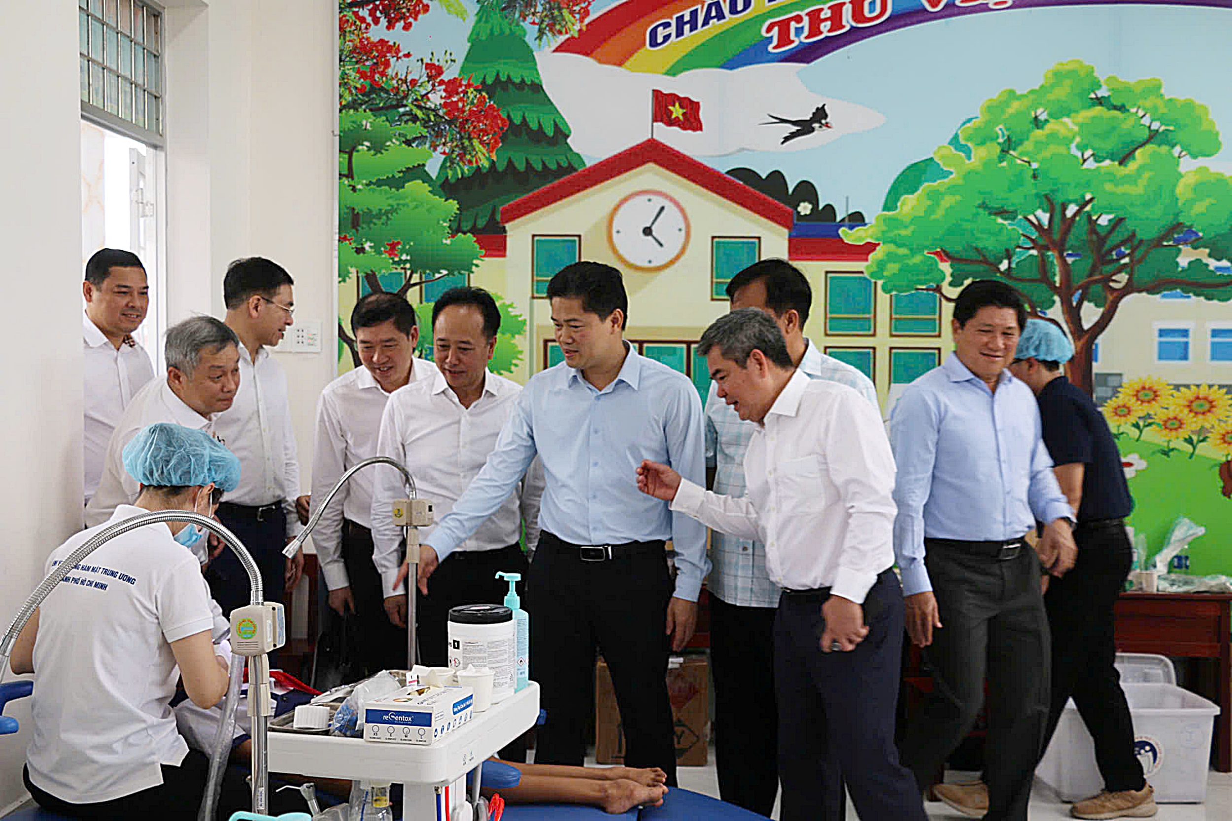 Phát triển mô hình Trường - Trạm trong nha học đường - Ảnh 1. Phát triển mô hình Trường - Trạm trong nha học đường tại Cà Mau - Ảnh 1.