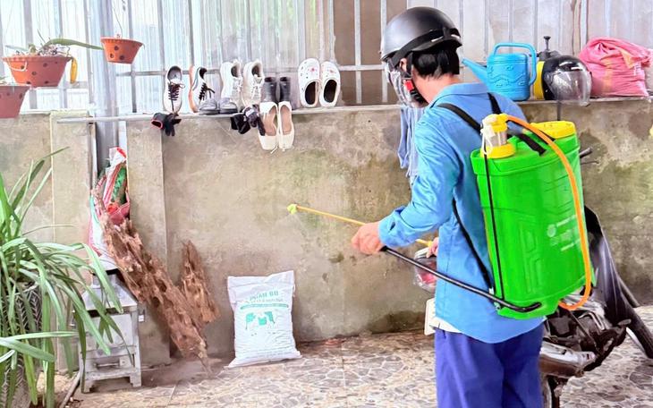 1.259 ca sốt xuất huyết, Hà Nội siết chặt kiểm tra phòng dịch trên toàn thành phố- Ảnh 3.
