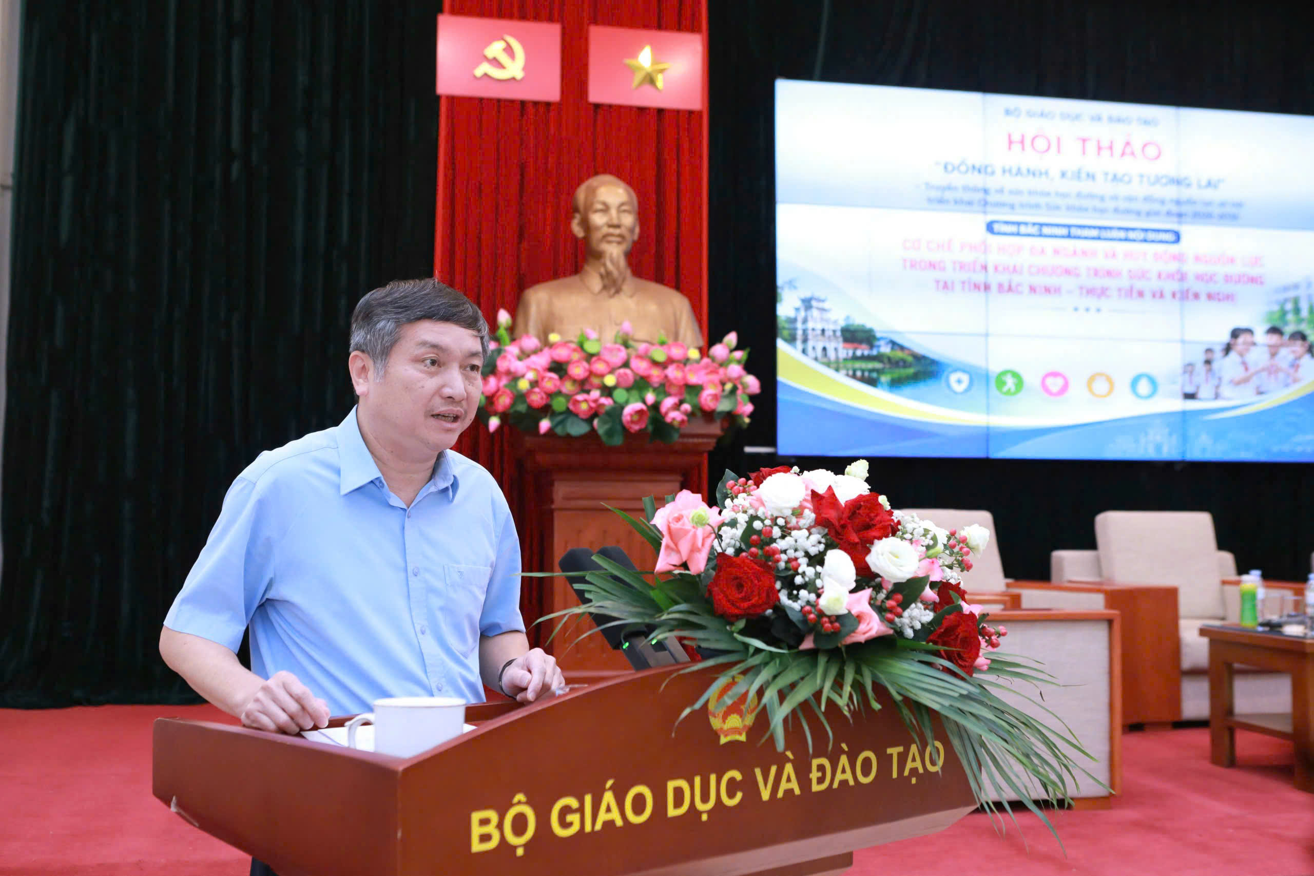 Tăng Cường Sức Khỏe Học Đường Thông Qua Chính Sách Dinh Dưỡng Chặt Chẽ