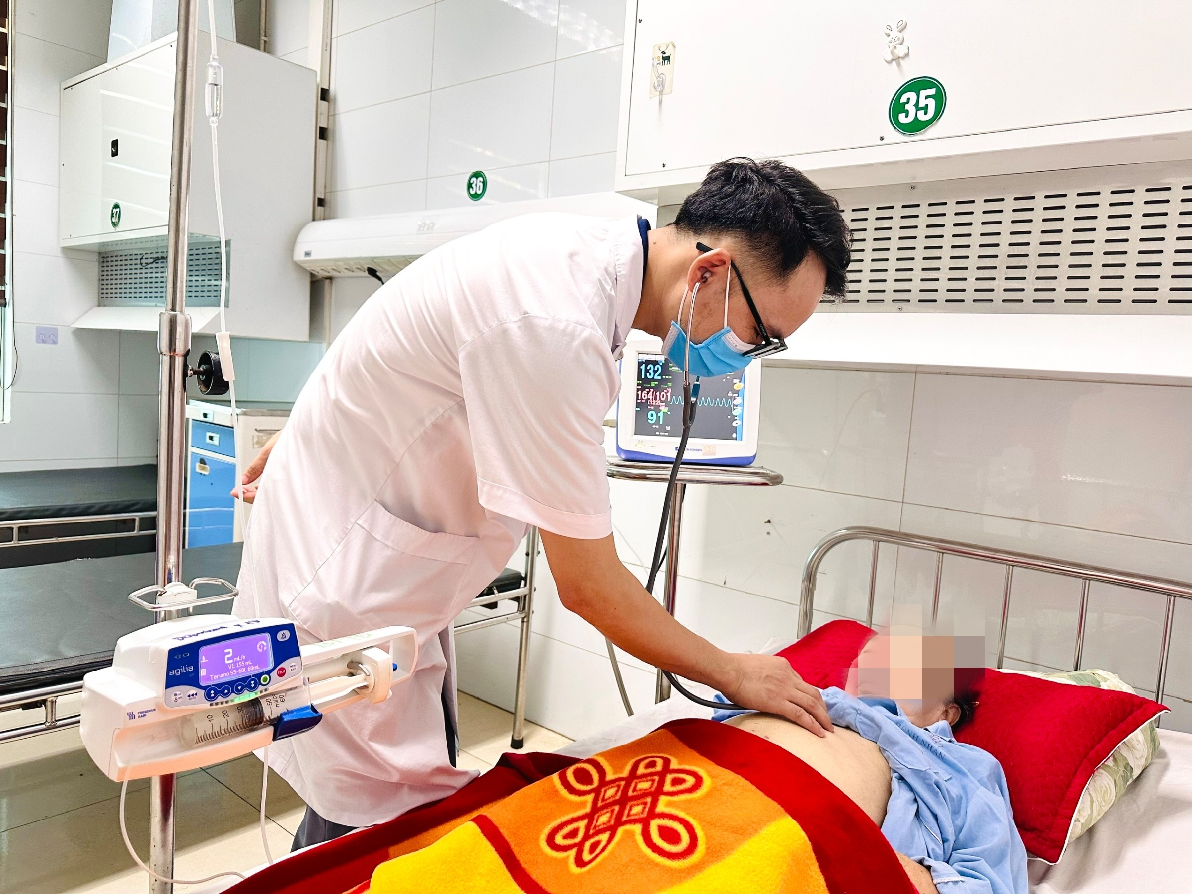 Thanh Hóa Tăng Cường Biện Pháp Ứng Phó Trước Tình Hình COVID-19 Gia Tăng