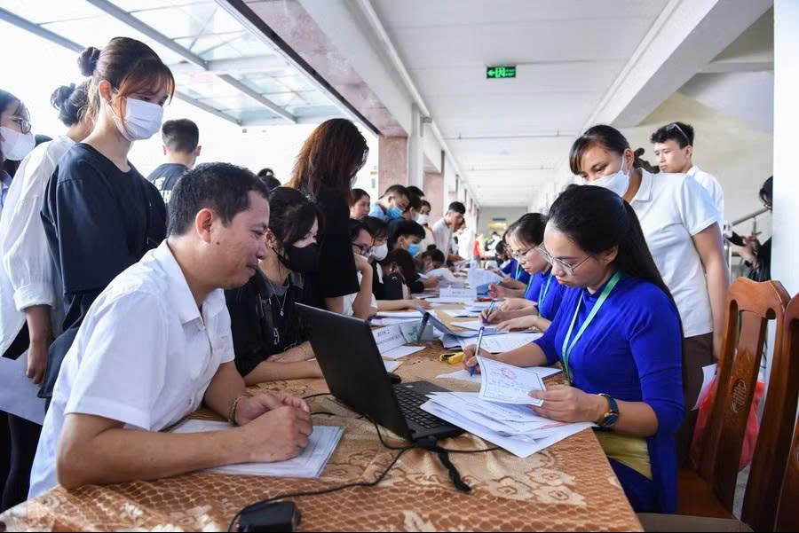 Trường Đại Học Kinh Bắc Được Cho Phép Tiếp Tục Đào Tạo Đại Học và Thạc Sĩ