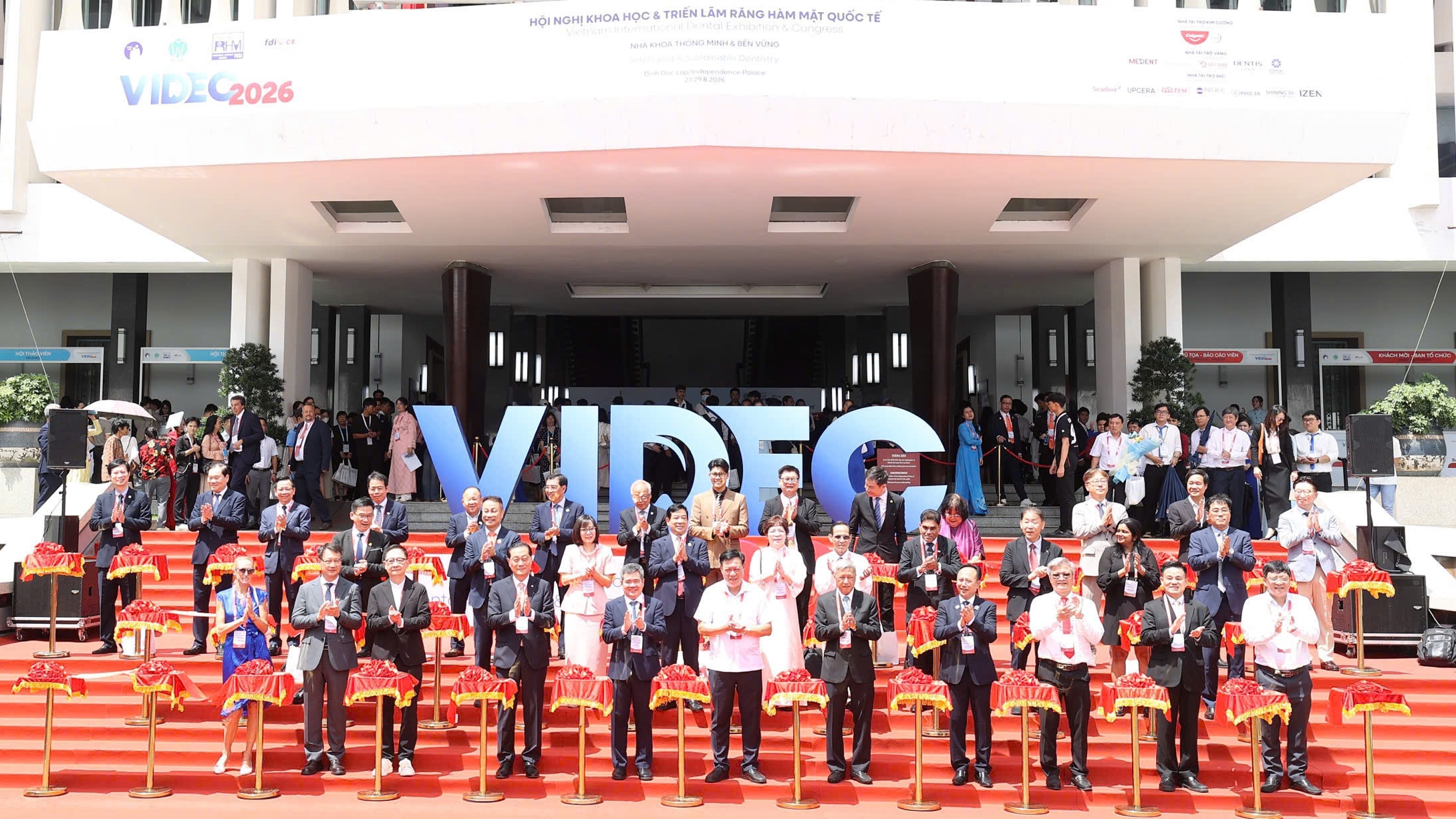 Định Hướng Mới Cho Ngành Nha Khoa: Sáng Tạo Và Bền Vững