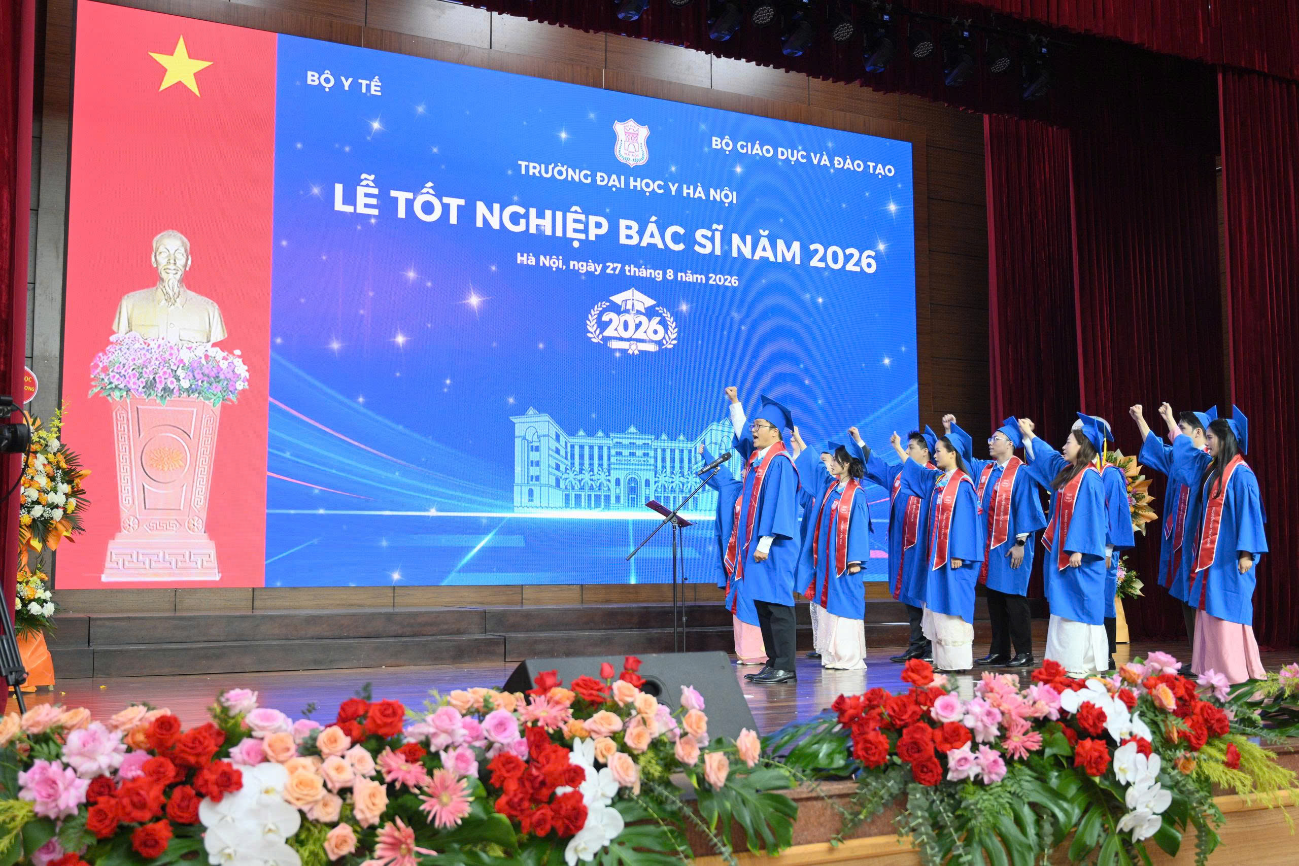 696 Tân Bác Sĩ Từ Đại Học Y Hà Nội 696 Tân Bác Sĩ Từ Đại Học Y Hà Nội