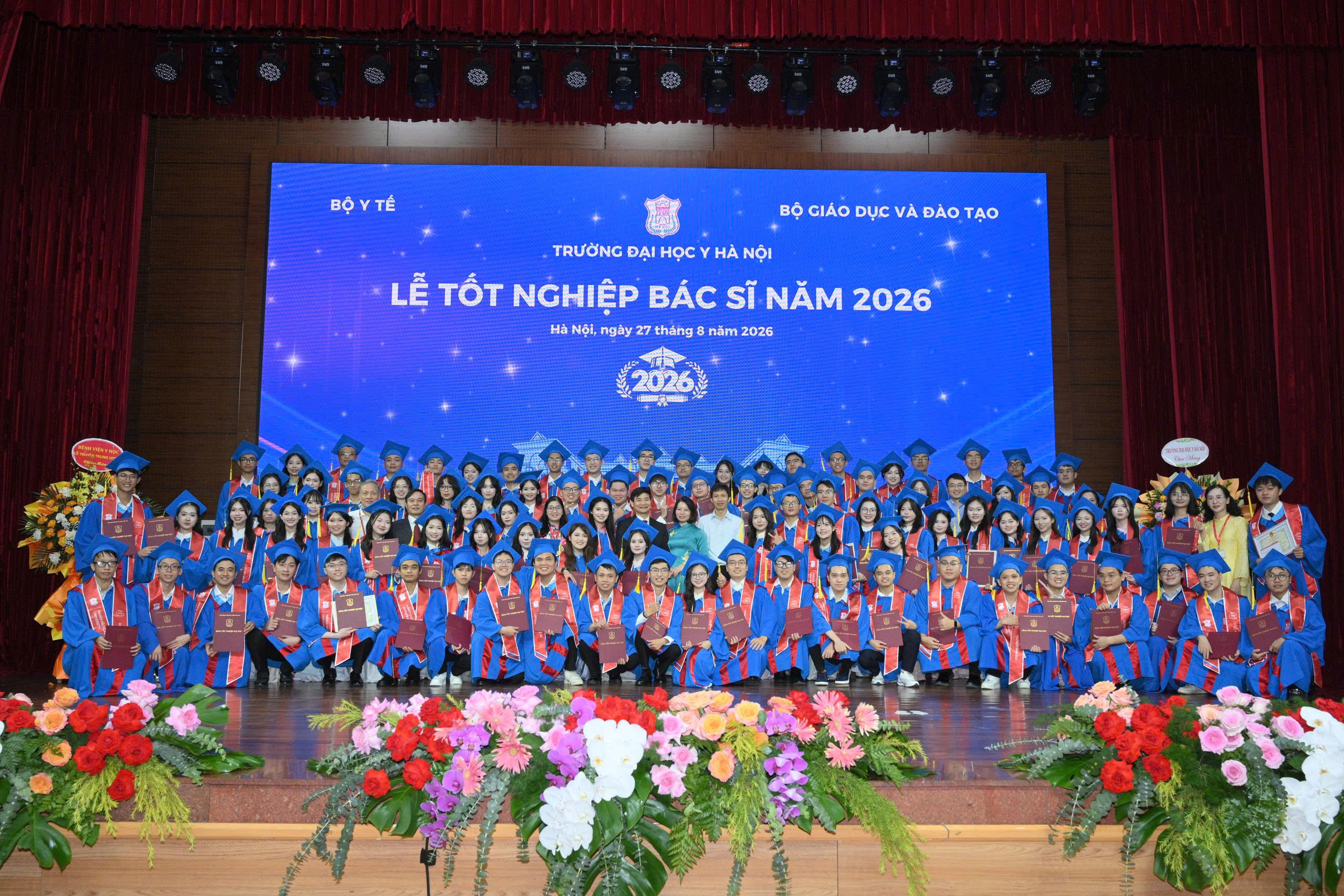 696 Tân Bác Sĩ Từ Đại Học Y Hà Nội 696 Tân Bác Sĩ Từ Đại Học Y Hà Nội