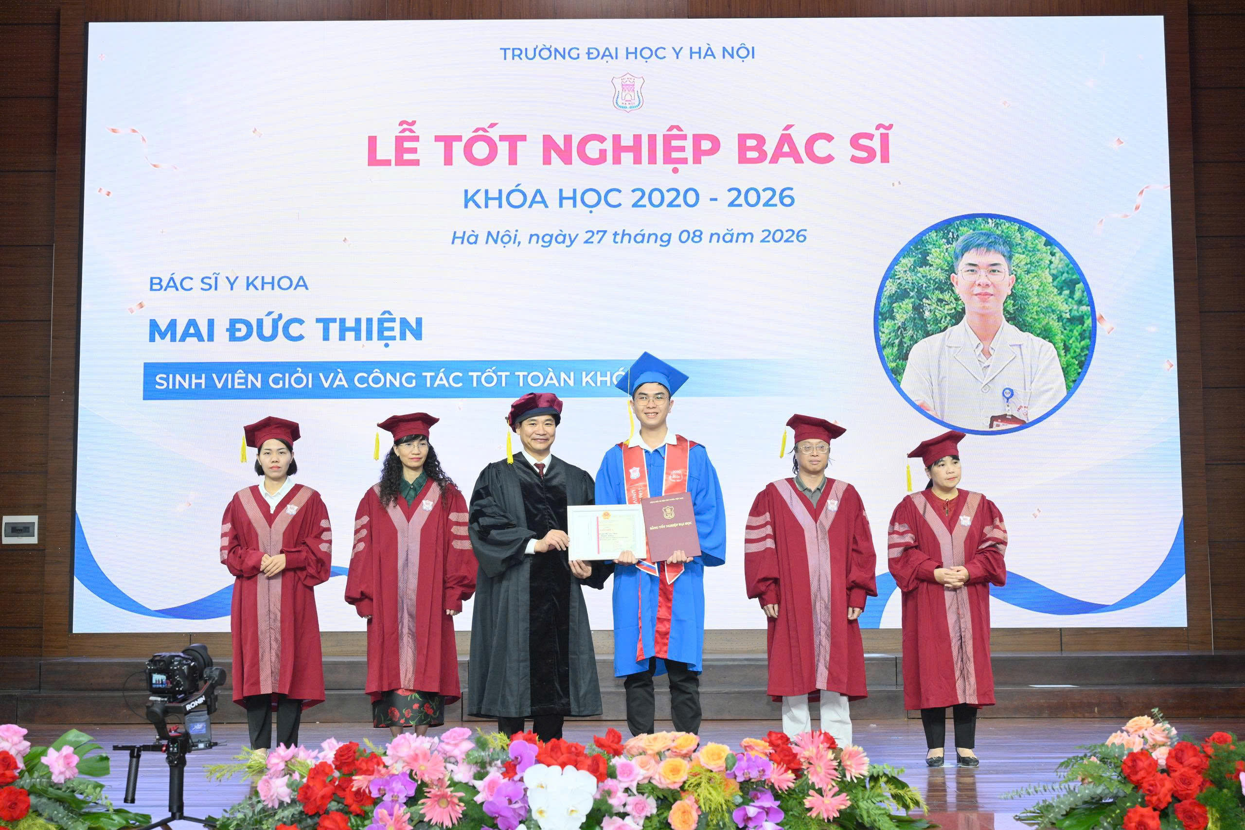 696 Tân Bác Sĩ Từ Đại Học Y Hà Nội 696 Tân Bác Sĩ Từ Đại Học Y Hà Nội