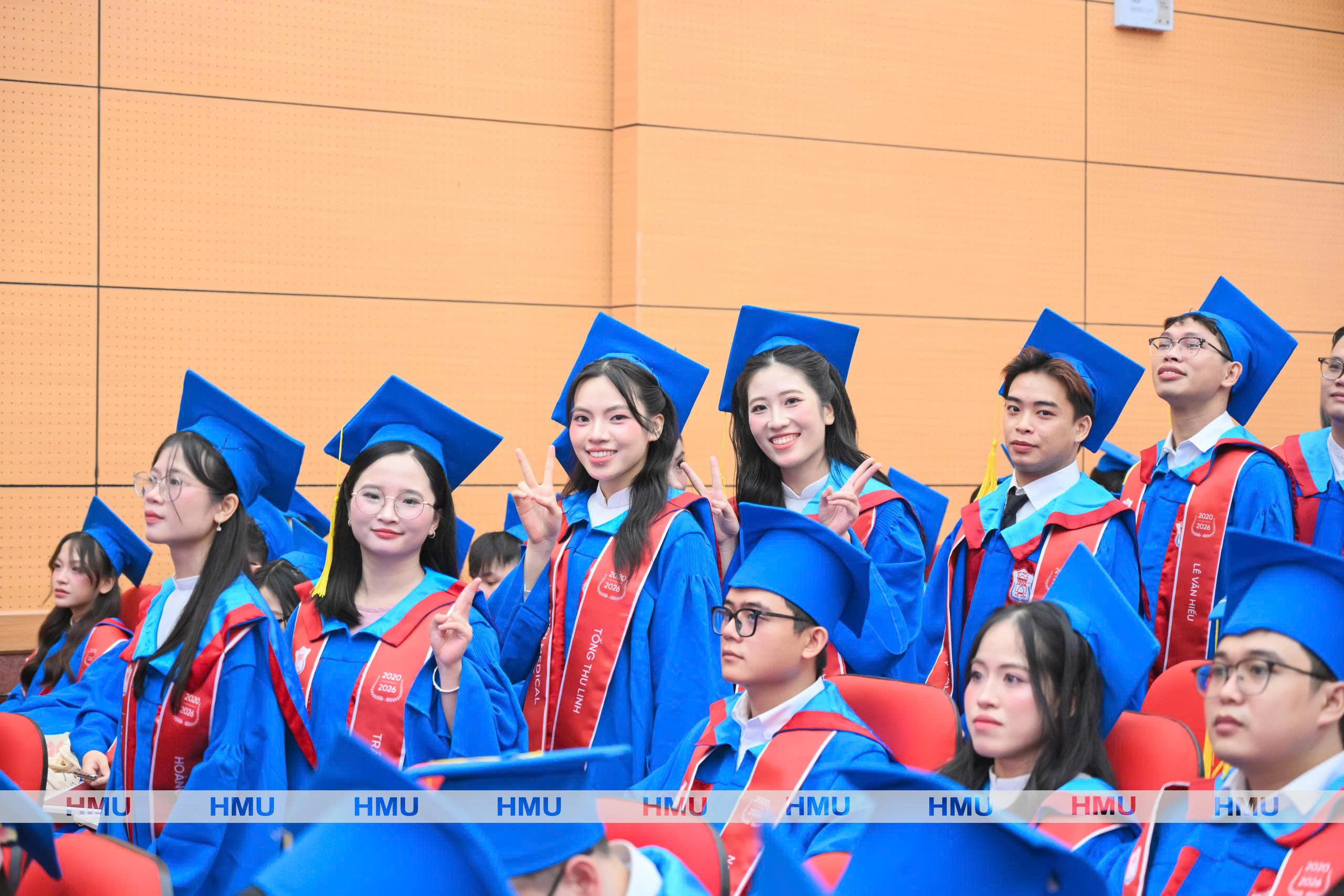 696 Tân Bác Sĩ Từ Đại Học Y Hà Nội 696 Tân Bác Sĩ Từ Đại Học Y Hà Nội