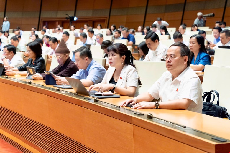 Khả Năng Được Miễn Trừ Trách Nhiệm Ngân Hàng Khi Báo Cáo Giao Dịch Đáng Ngờ