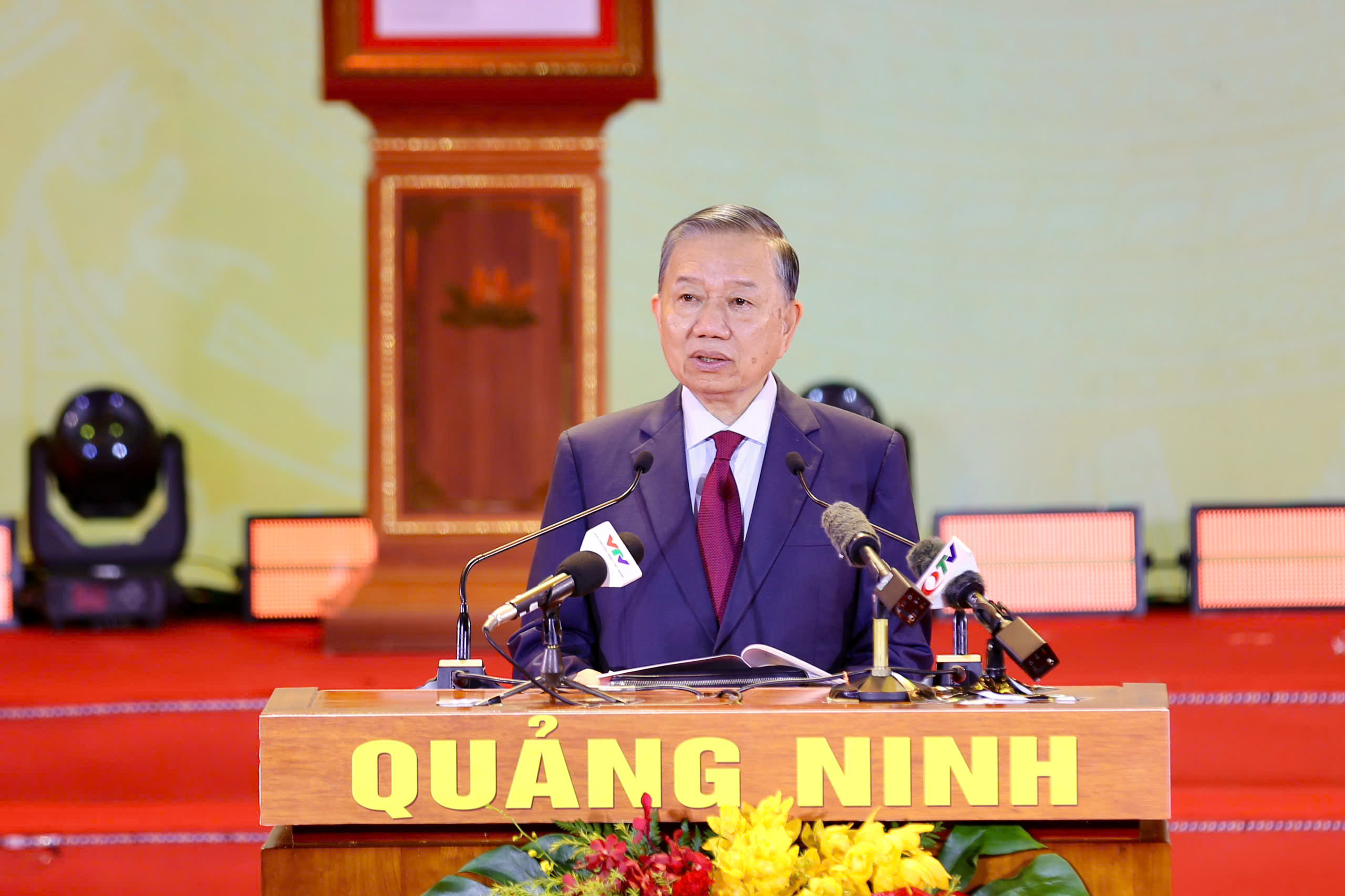 Quảng Ninh sẽ mang tầm vóc mới sau dấu mốc trở thành thành phố- Ảnh 2.