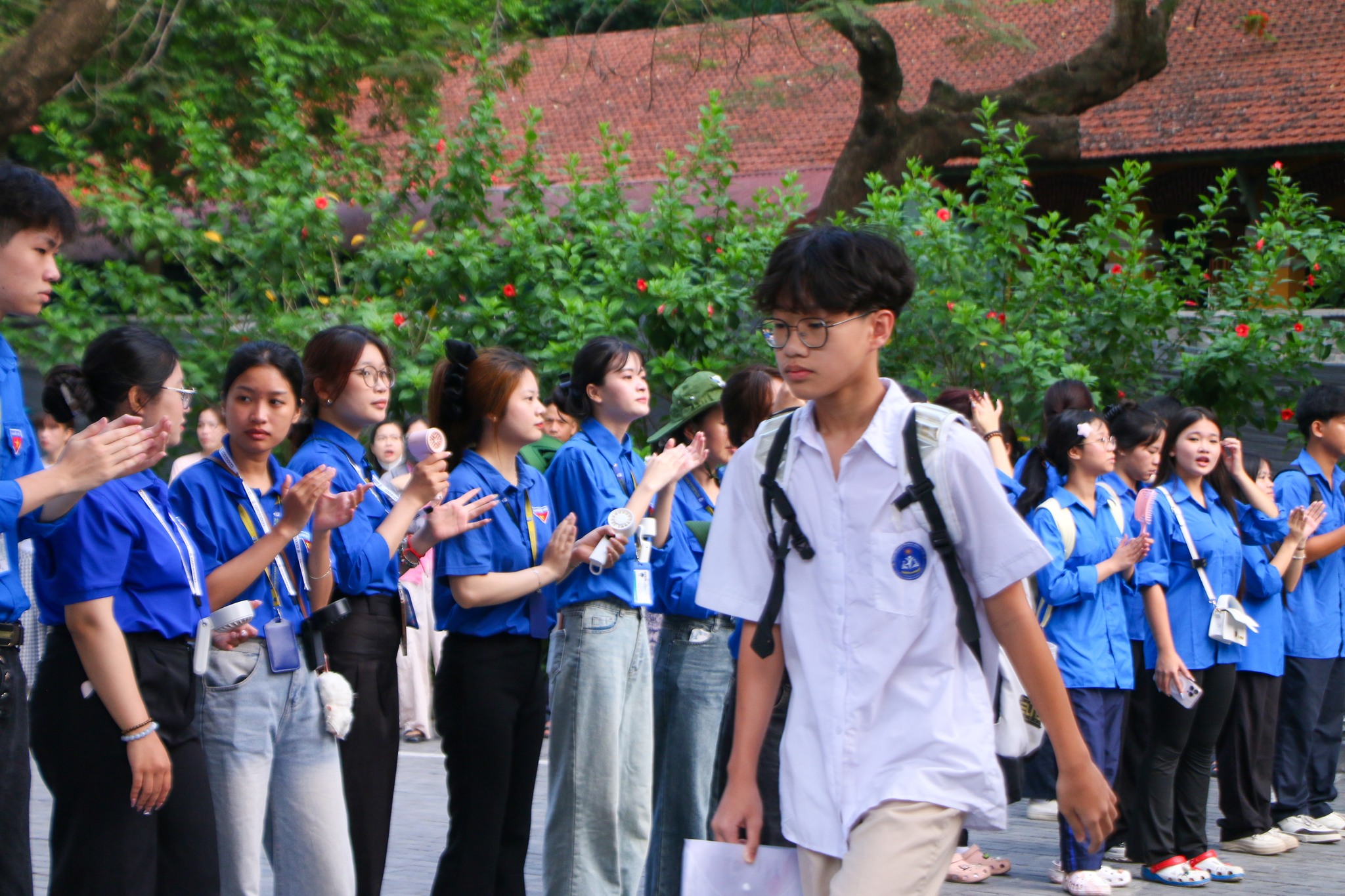 Đề Xuất Mới Về Tuyển Sinh: Chỉ Thi 2 Môn Toán Và Ngữ Văn Có Thực sự Giảm Tải?- Ảnh 1.