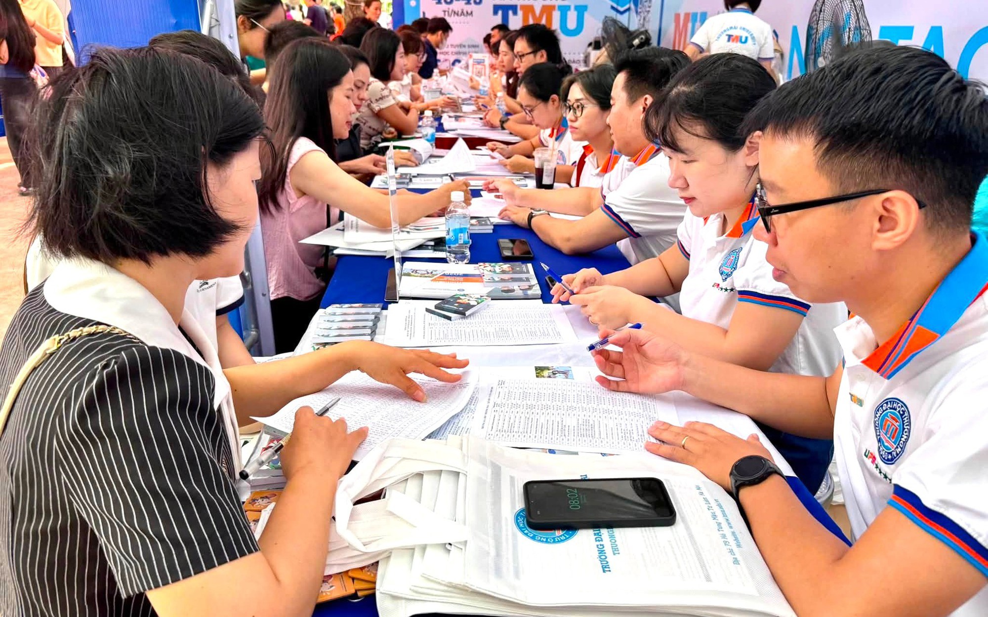 Đại Học Huế Xem Xét Vấn Đề Chứng Chỉ IELTS Trong Tuyển Sinh Năm 2026