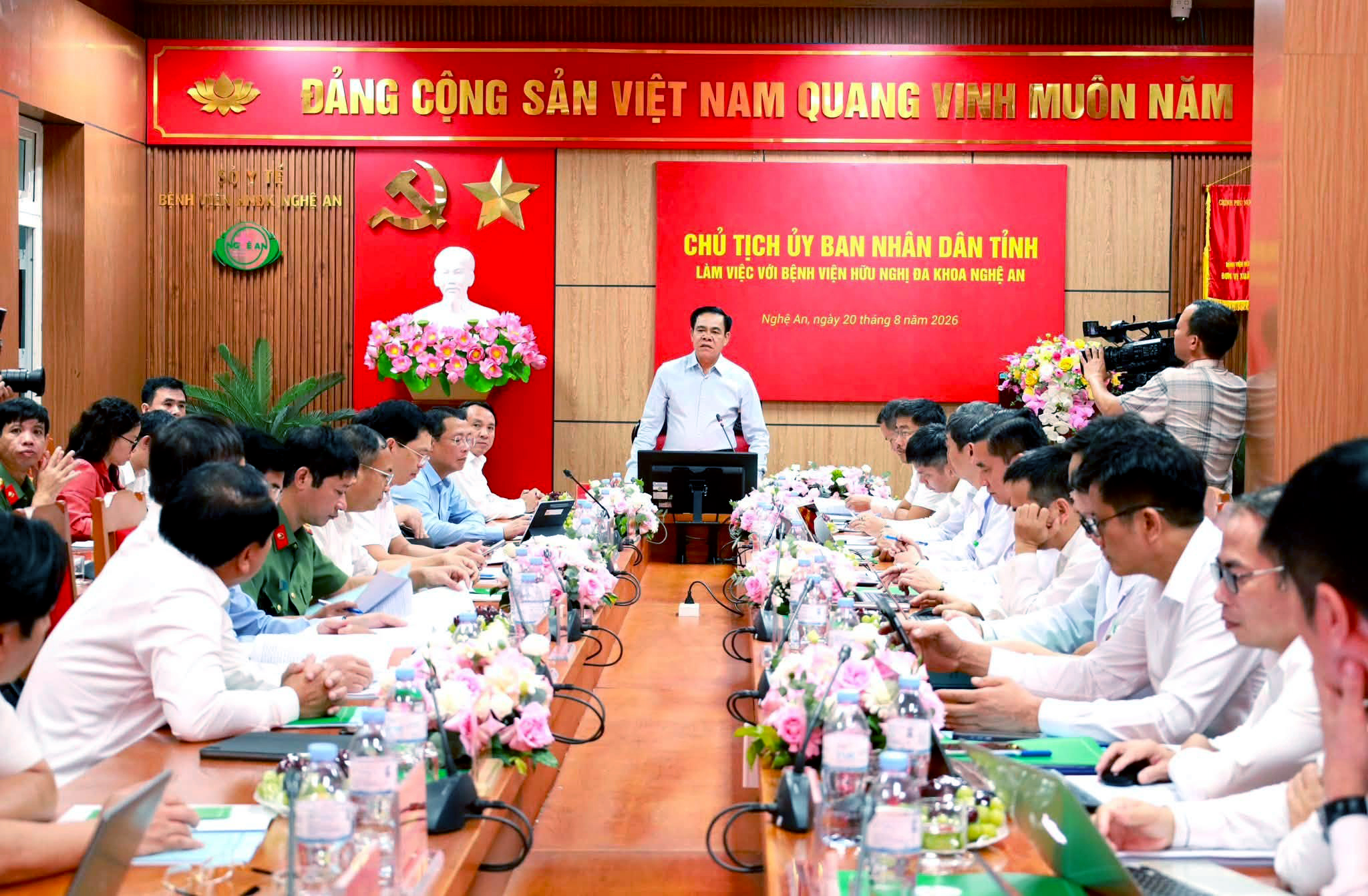 a2-1787227846253618171654 Bệnh viện Hữu nghị Đa khoa Nghệ An - Ảnh 1.