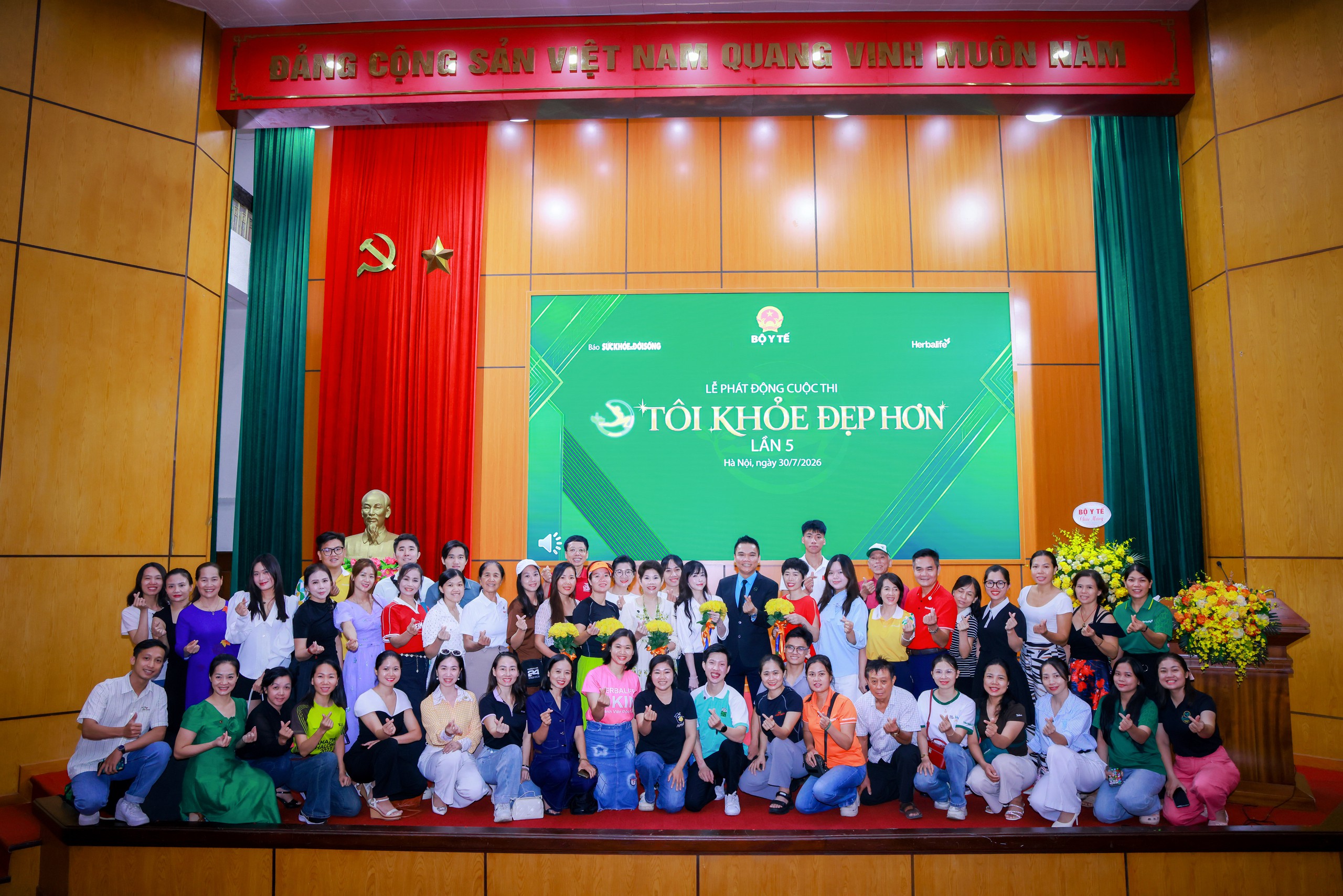 Hành trình sống khỏe qua 5 mùa tổ chức. Hành trình sống khỏe qua 5 mùa tổ chức.