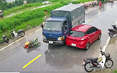 Hài Hước Với Hình Ảnh Người Nhện Xuống Phố Trong Cơn Bão