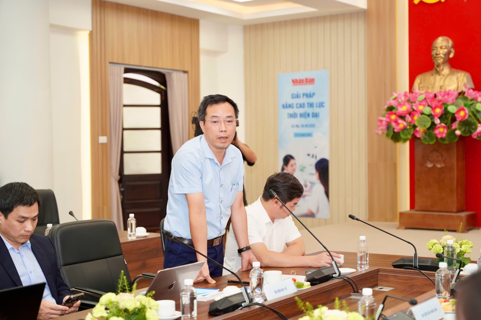 anh-toan-17860114767871947746651 Bùng nổ tật khúc xạ ở trẻ em - Ảnh 2.