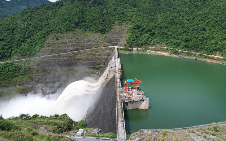 Thiệt hại do mưa lũ - Ảnh 2.