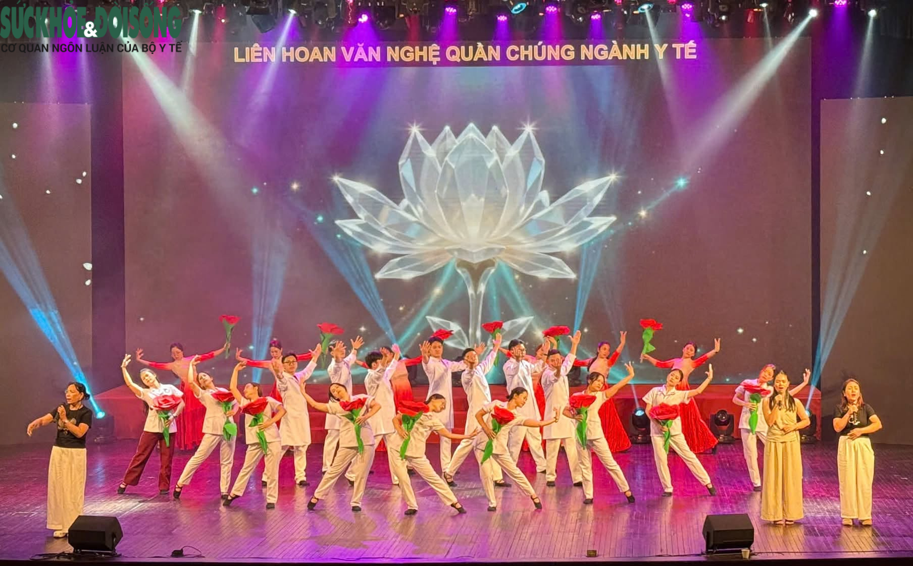 base64-17856522669372092287325 Liên hoan Văn nghệ quần chúng ngành Y tế lần thứ V: Lan tỏa giá trị nhân văn của ngành Y tế - Ảnh 1.