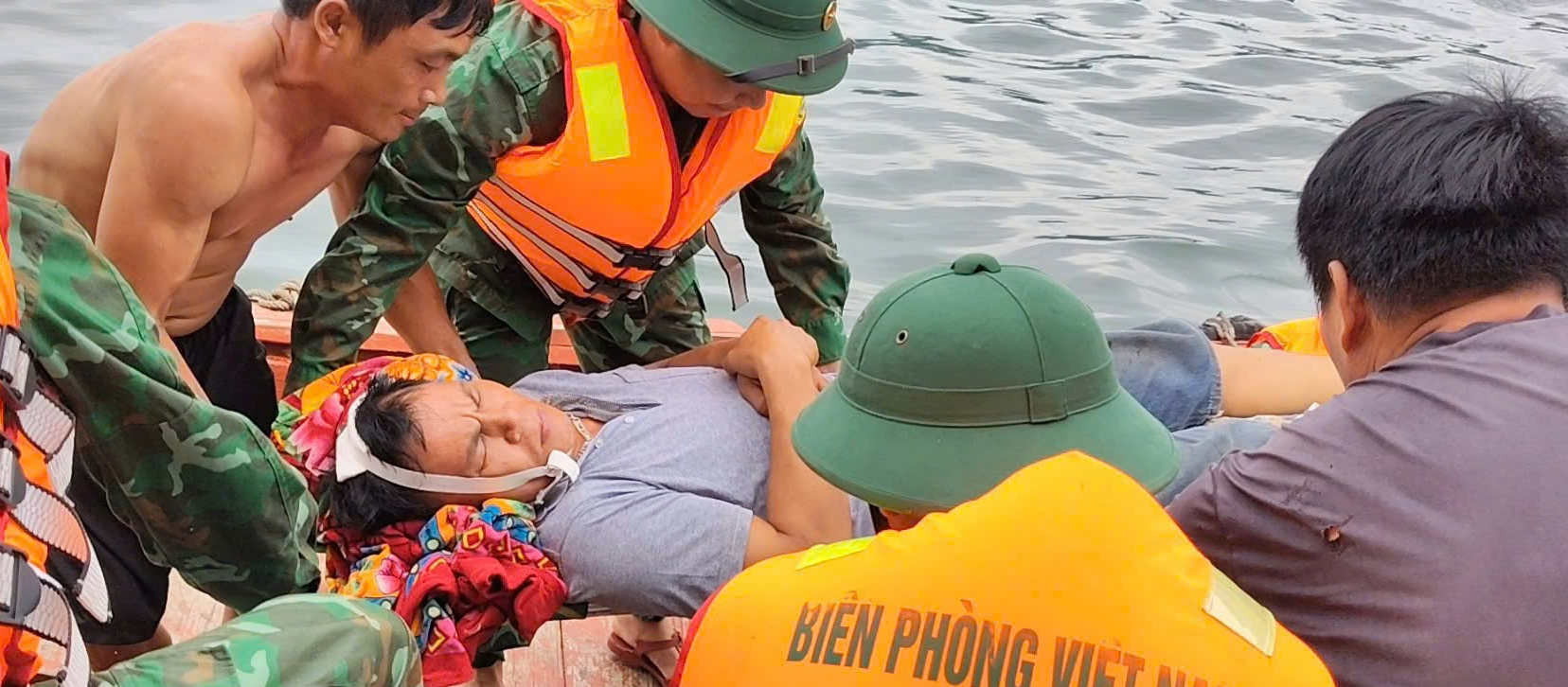 Giải Cứu Ngư Dân Bị Tai Nạn Trên Biển: Hành Động Kịp Thời