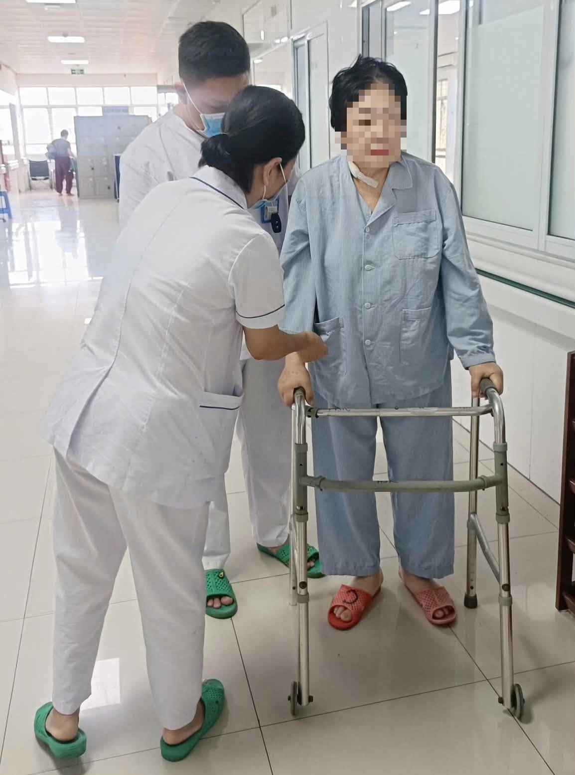 Hành Trình Cứu Sống Bệnh Nhân Sốc Nhiễm Khuẩn và Suy Đa Tạng Tại Bệnh Viện Cẩm Phả