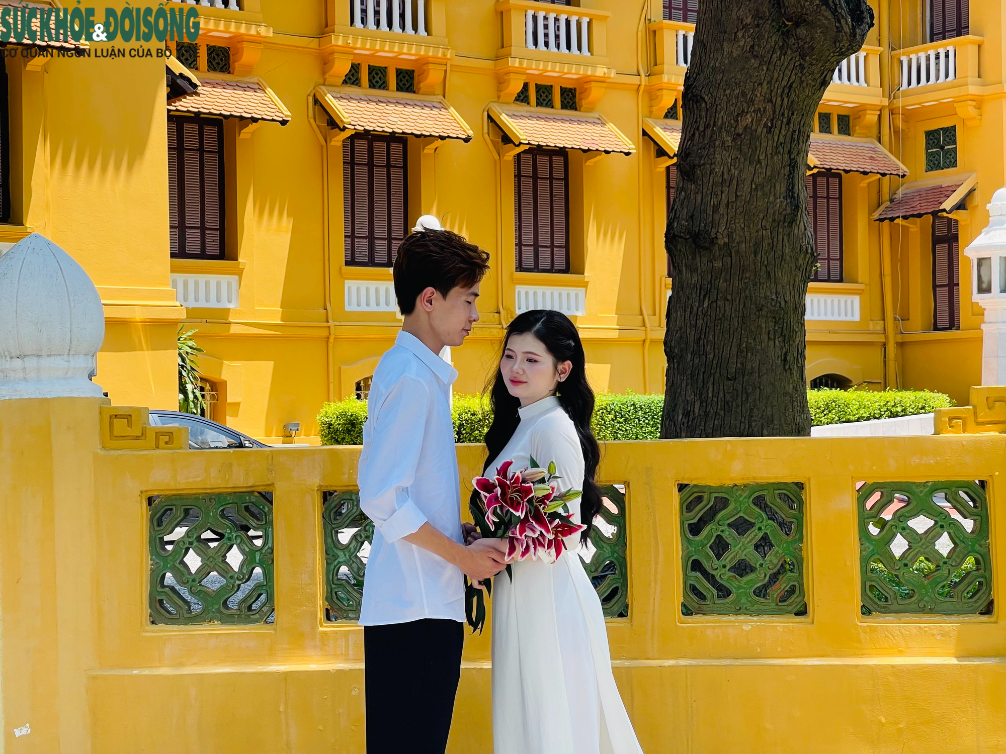 base64-17881607452981320825233 Người dân nô nức về Quảng trường Ba Đình chụp ảnh dịp Quốc khánh- Ảnh 9.
