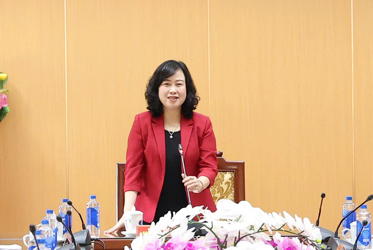 bo-truong-138-17866115751701461406547 Bộ trưởng Đào Hồng Lan trao quyết định tiếp nhận, điều động, bổ nhiệm lãnh đạo Cục An toàn thực phẩm, Quỹ Phòng bệnh- Ảnh 6.