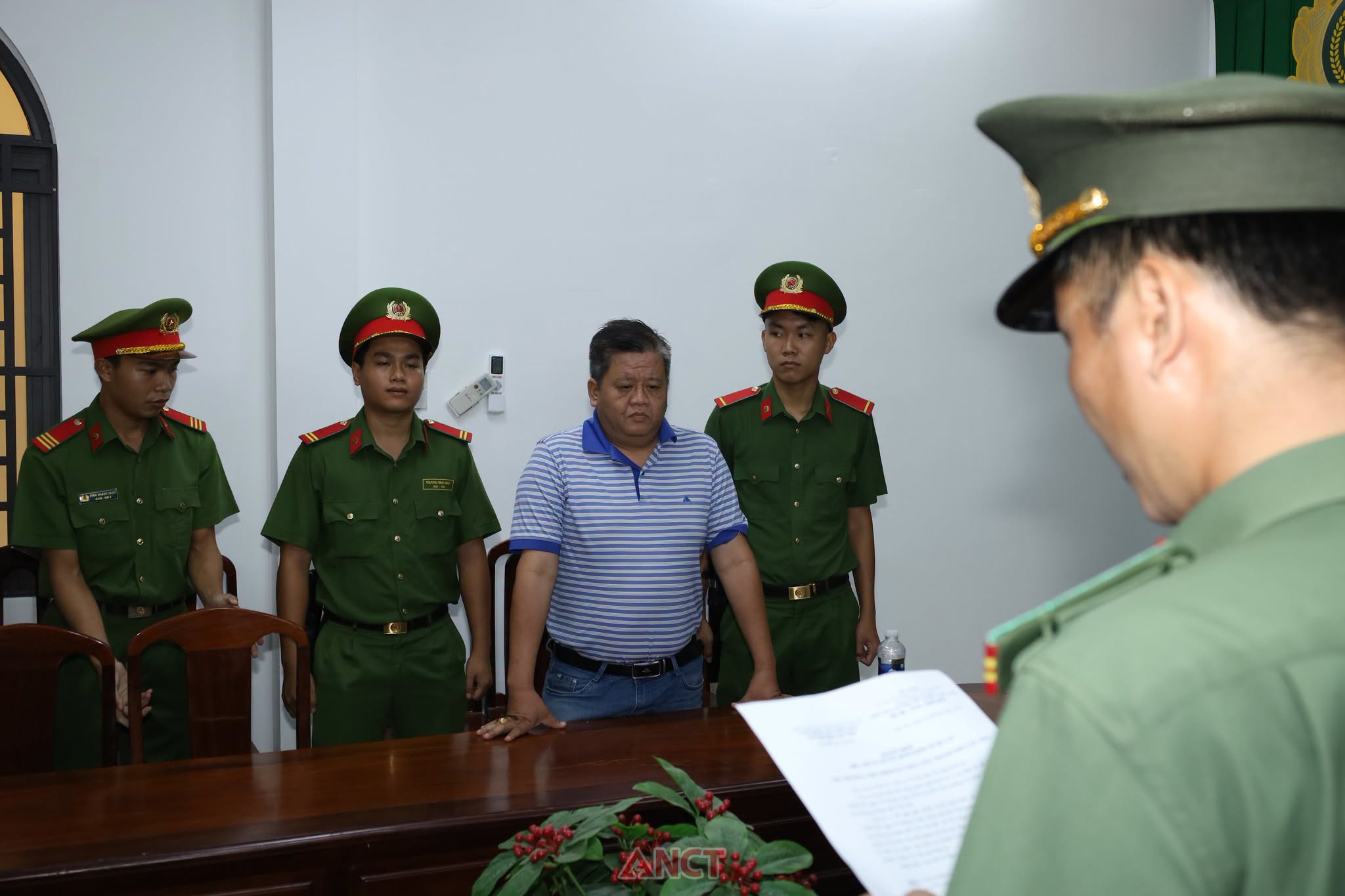 Khám Phá Vụ Bắt Giám Đốc Công Ty Mekolor Võ Xuân Trường Tại Cần Thơ