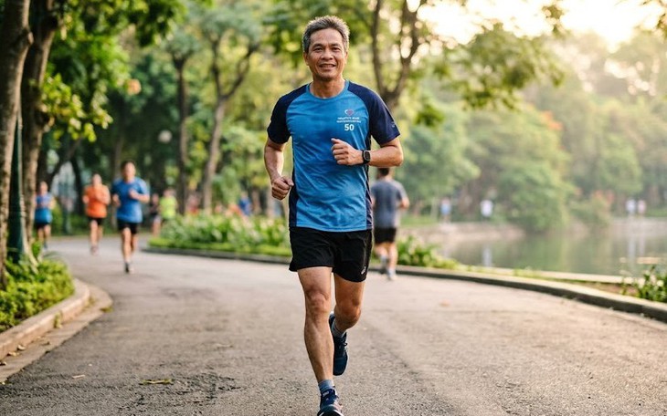 Chạy Bộ Đúng Cách Để Giảm Mỡ Máu Ở Nam Giới Trên 50 Tuổi - Ảnh 1.
