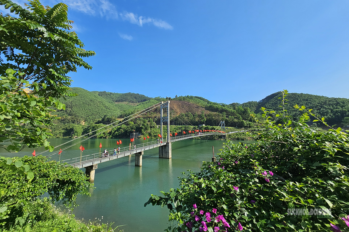 Khung cảnh Bản Mạ bên dòng sông Chu- Ảnh 1.