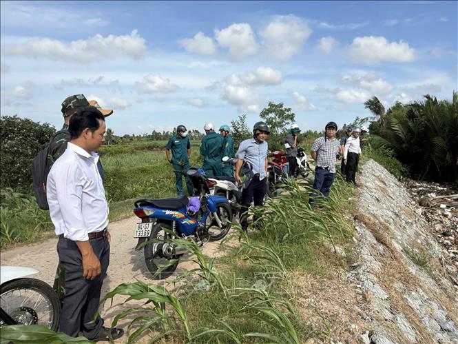 Cần Thơ: Cảnh Báo Khẩn Cấp Về Nguy Cơ Đê Bao Tại Cù Lao Dung