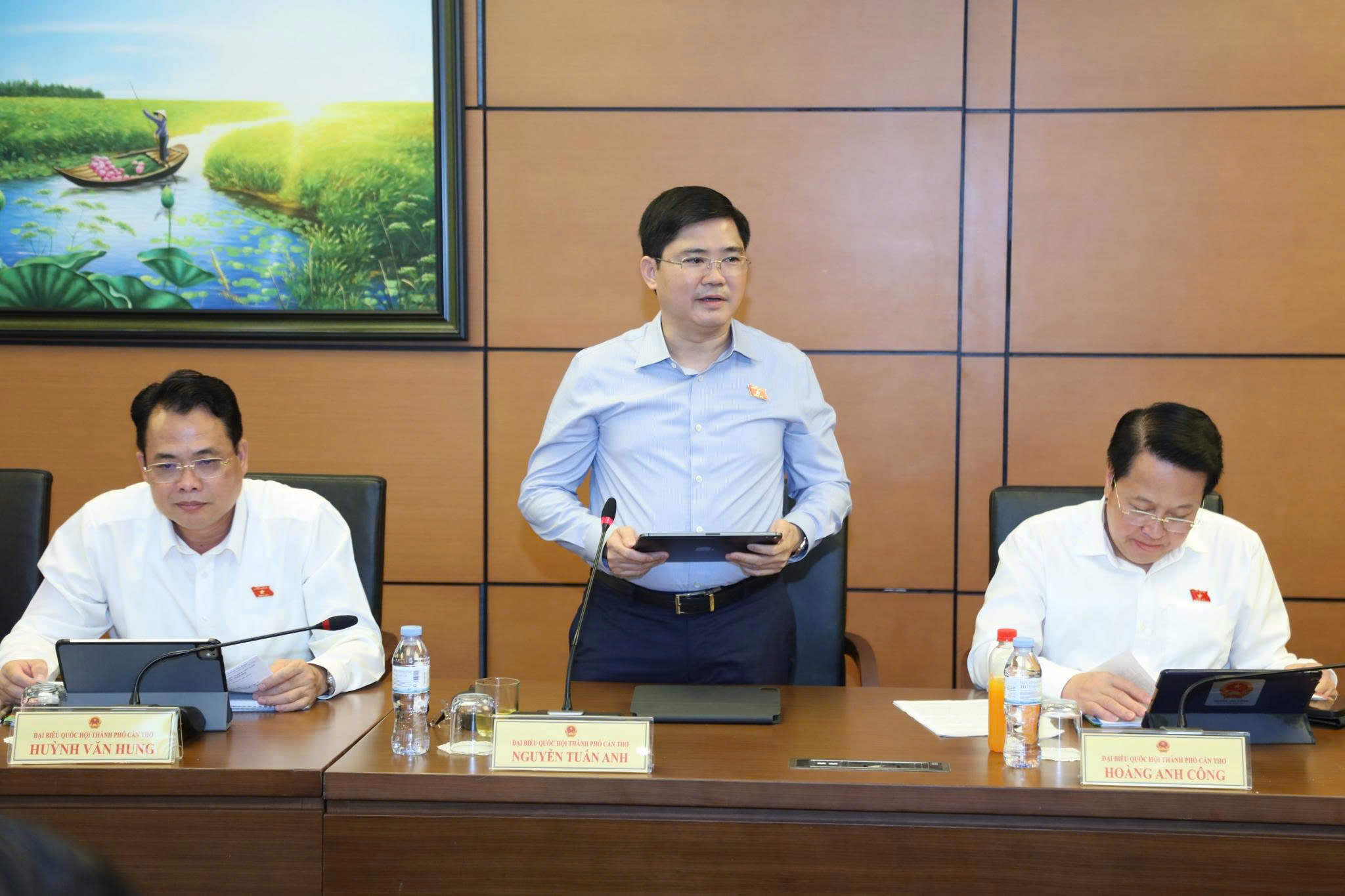 dbqh-anh-tuan-17859984070921383776408 Đề nghị làm rõ nguồn vốn, rà soát tổng mức đầu tư dự án đường sắt Lào Cai - Hà Nội - Hải Phòng - Ảnh 4.
