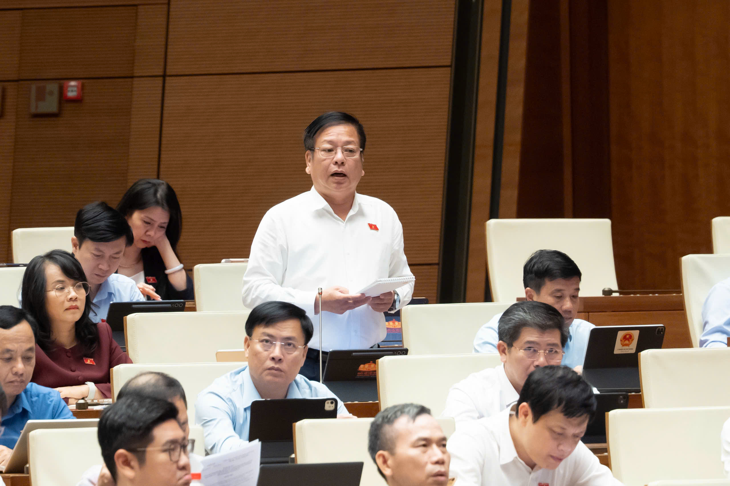 dbqh-giang-1786358610347100191252 Quốc hội tranh luận về phạm vi bồi thường thiệt hại trong quản lý thuế - Ảnh 3.