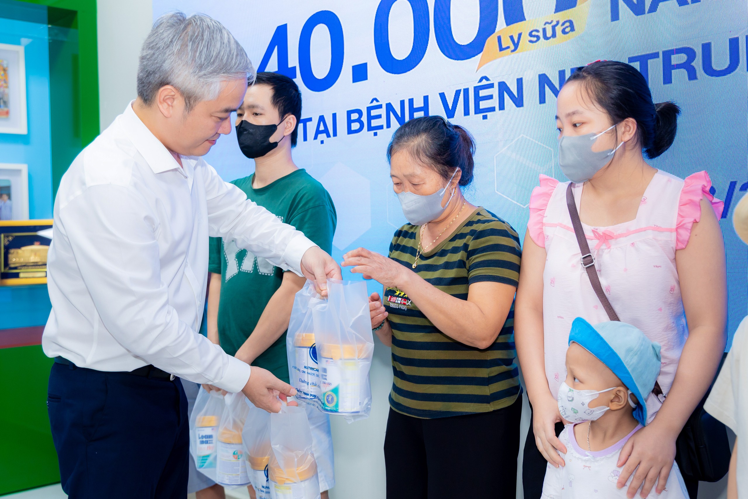 dn20816-1787223632347287831915 Nhà báo Trần Tuấn Linh, Tổng Biên tập Báo Sức khỏe và Đời sống gửi lời động viên đến các gia đình