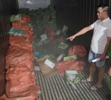 Khởi Tố 18 Người Trong Vụ Buôn Lậu Chân Giò Lợn Đông Lạnh Tại Quảng Ninh