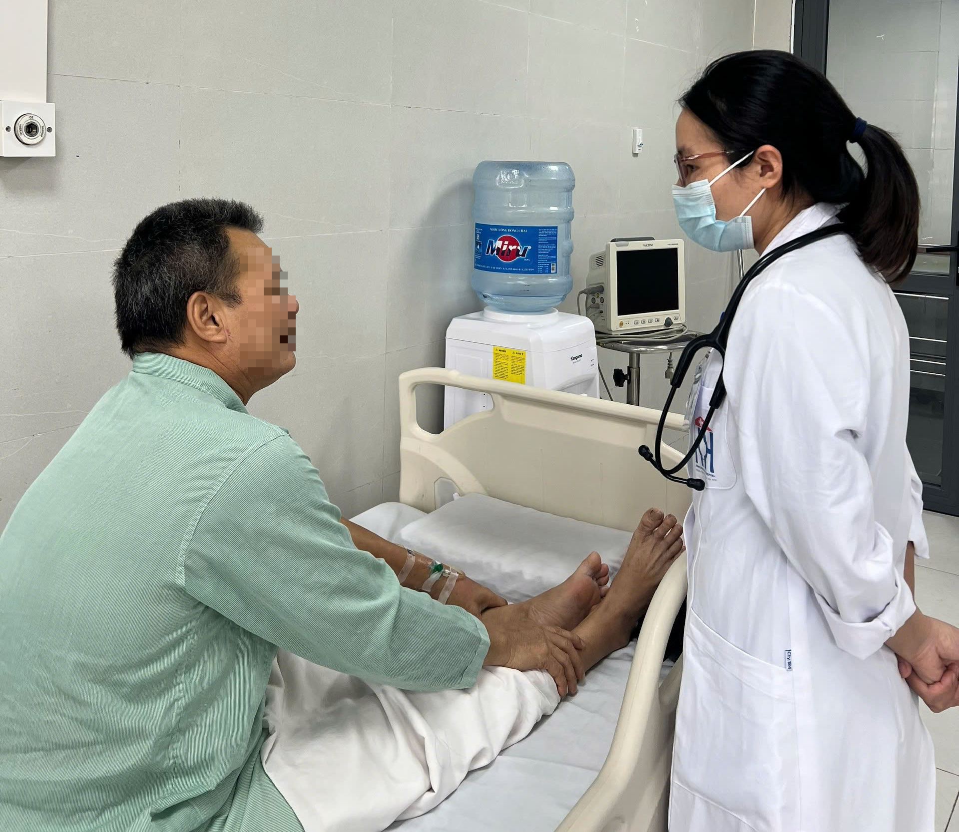 edit-edit-ung-buou-128-1786508074593756047565 Nguy cơ từ chế độ dinh dưỡng không an toàn đối với bệnh nhân ung thư- Ảnh 2.