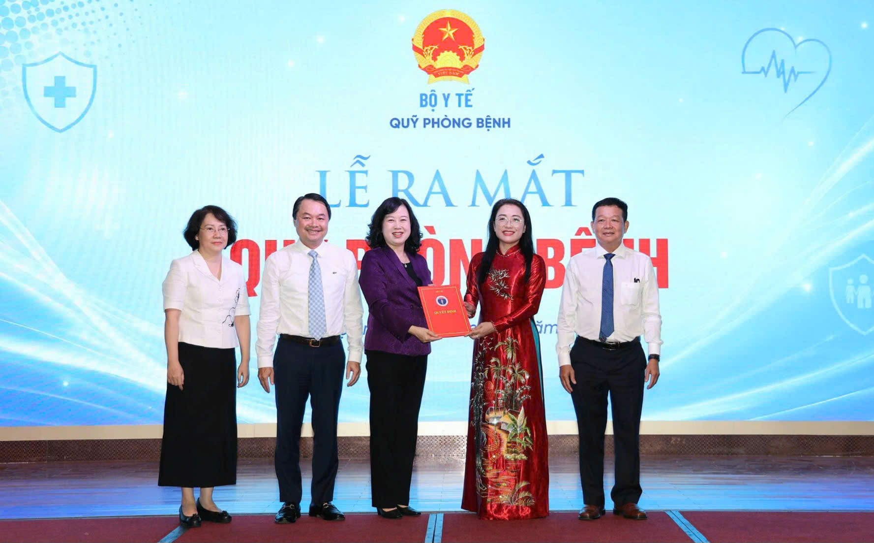 giam-doc-quy-phong-2-17872239855871472455343 Bộ trưởng Đào Hồng Lan: Đầu tư cho phòng bệnh là đầu tư cho sức khỏe và tương lai- Ảnh 1.