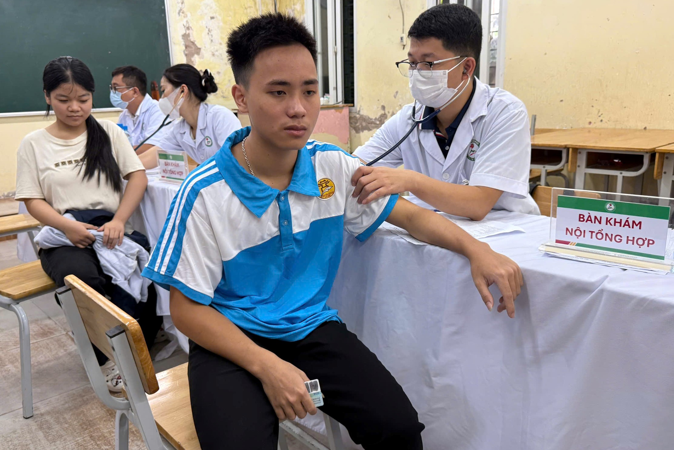 Hà Nội nâng chuẩn y tế trường học, chăm sóc sức khỏe học sinh toàn diện- Ảnh 2.