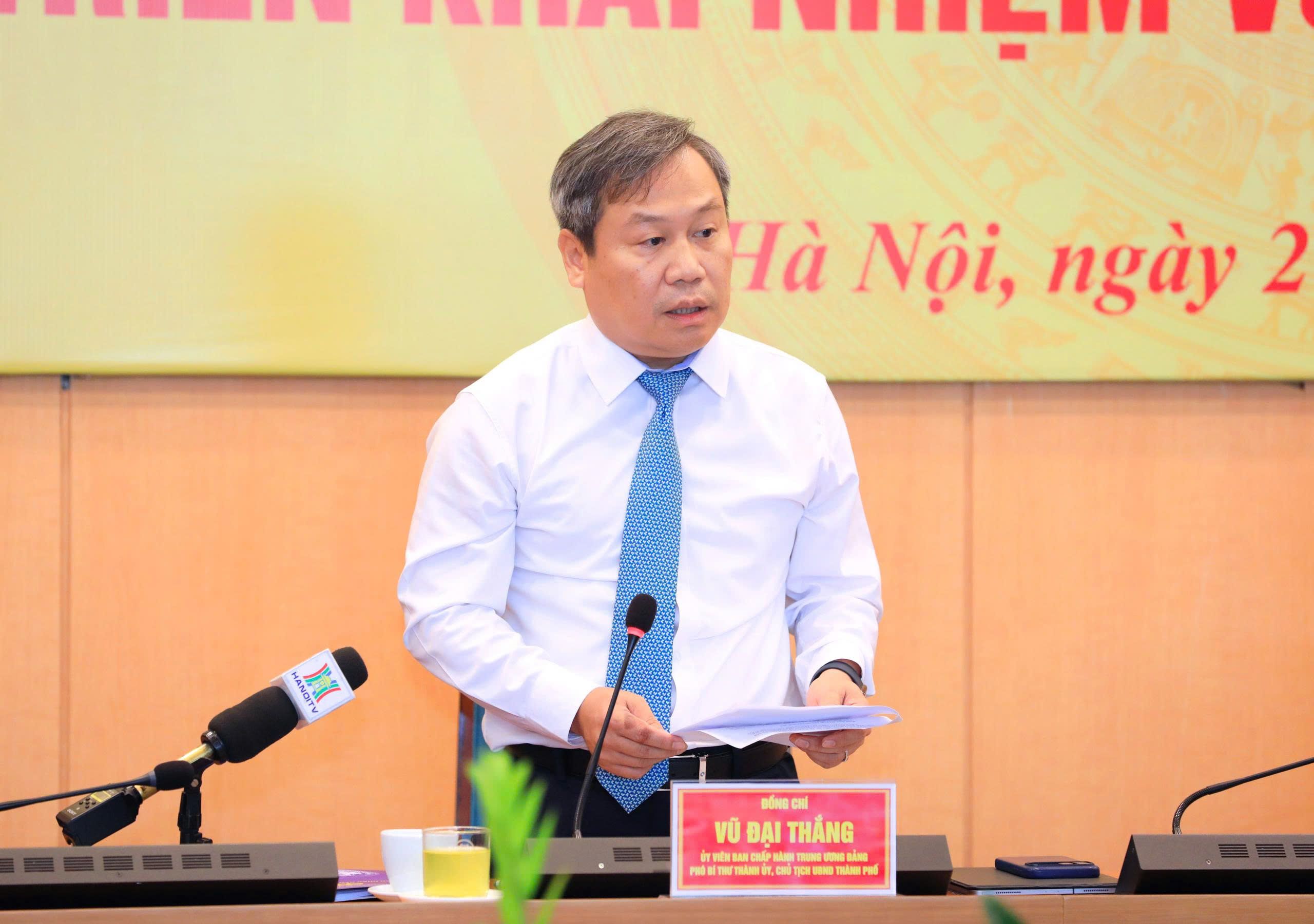 Hà Nội bảo đảm công bằng trong tiếp cận giáo dục, ưu tiên nơi còn thiếu trường - Ảnh 2.