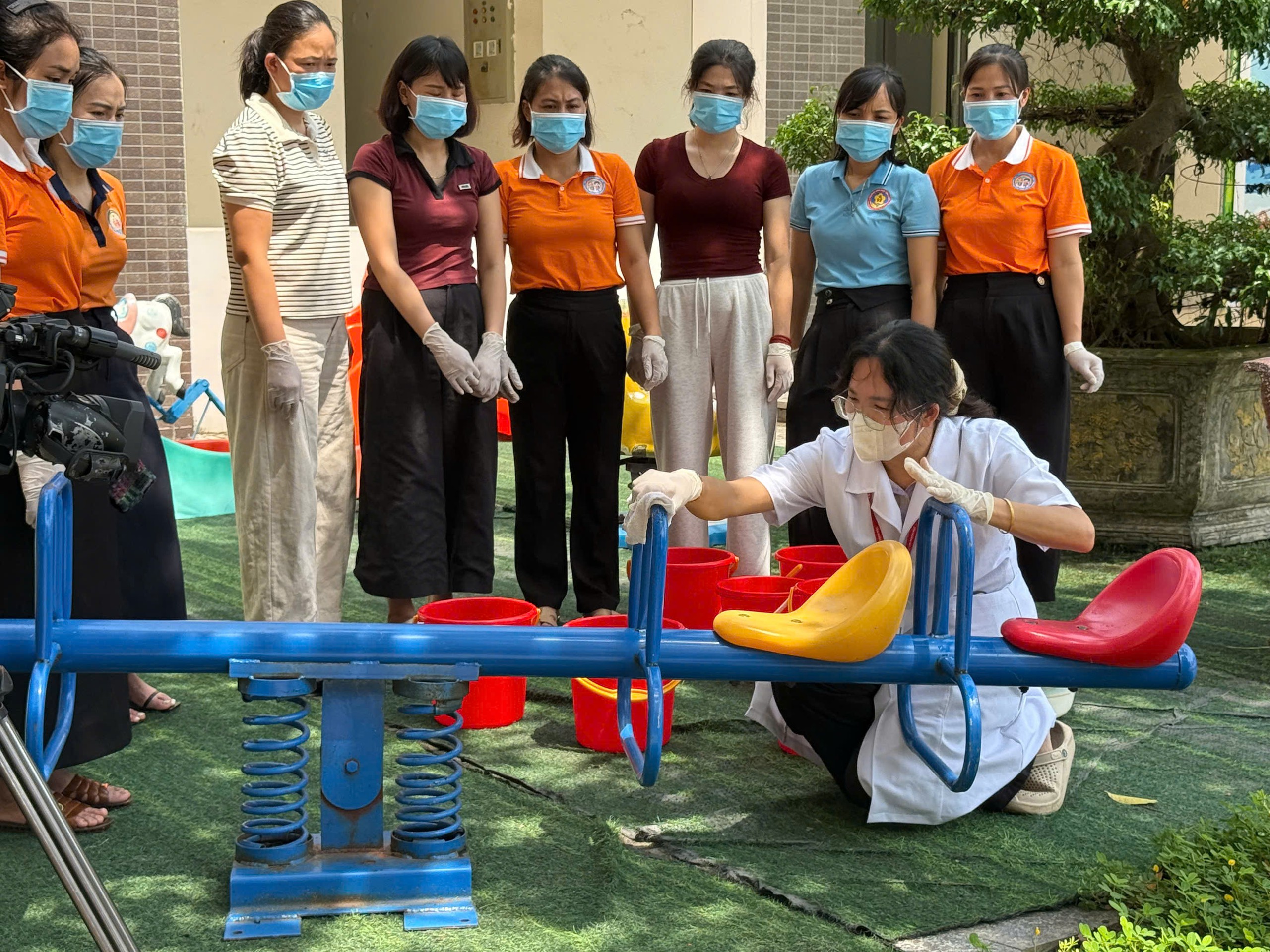 Hà Nội Tích Cực Đẩy Mạnh Chiến Dịch Phòng Chống Sốt Xuất Huyết Trước Năm Học Mới