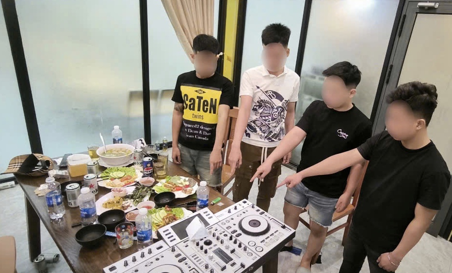Bắt Giữ 4 Người Tổ Chức Sử Dụng Ma Túy Tại Đà Nẵng