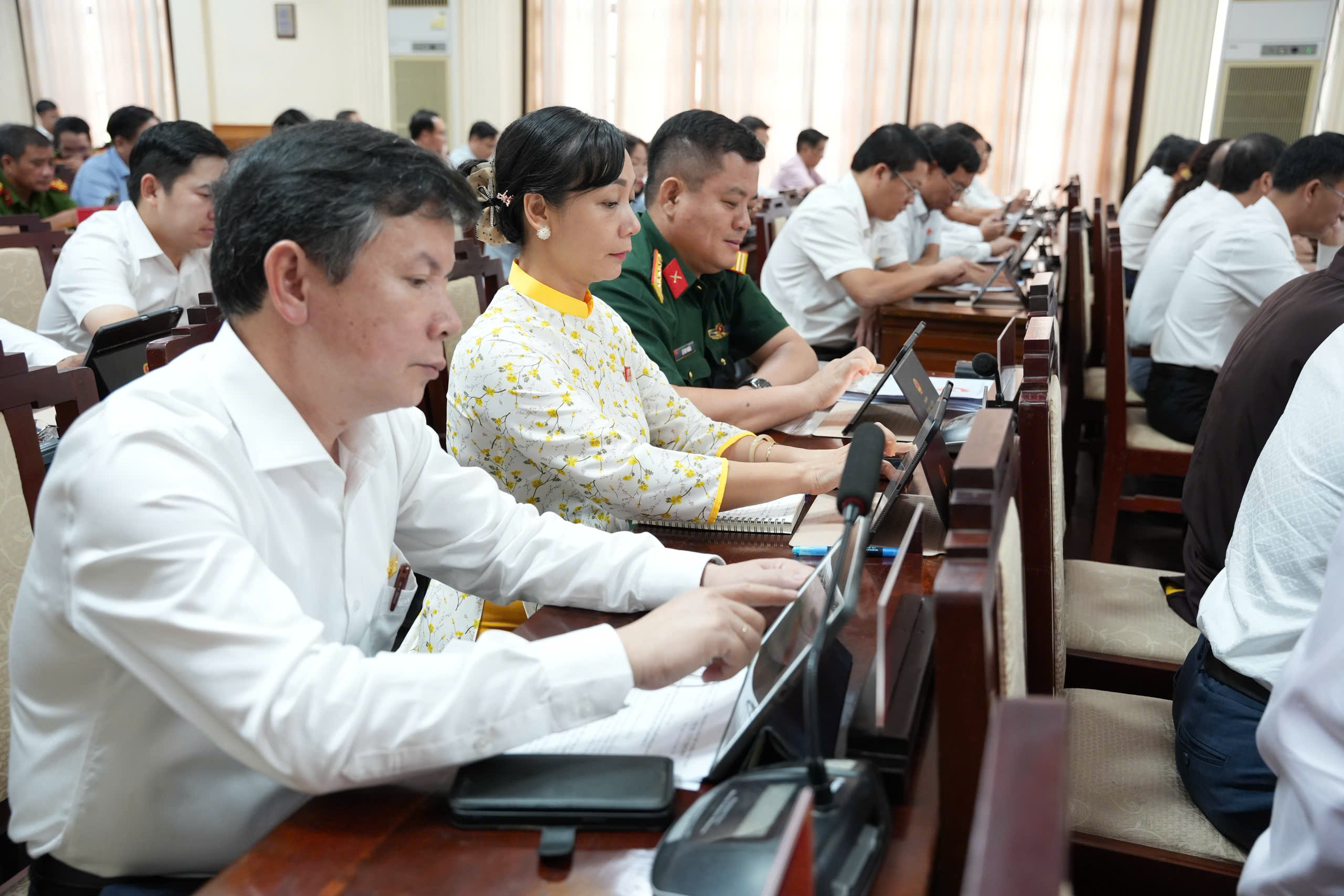 hue-hop-nhat-2-so-ubnd-tp-con-13-co-quan-chuyen-mon-2-1787223425925390248270 Huế hợp nhất 2 sở, còn 13 cơ quan chuyên môn thuộc UBND thành phố- Ảnh 2.