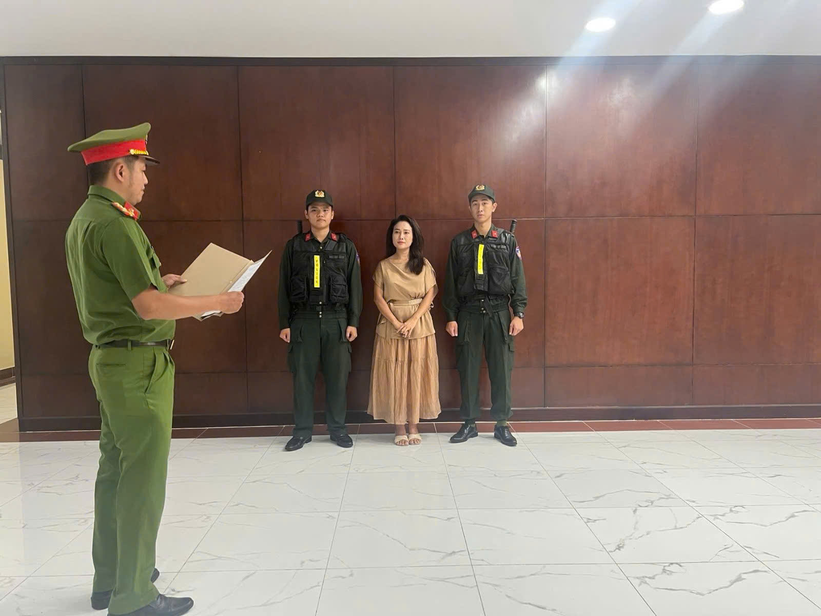 huyen-17859204614022052454473 Ca sĩ Phương Diễm Huyền bị khởi tố vì xâm phạm bản quyền tác giả - Ảnh 1.