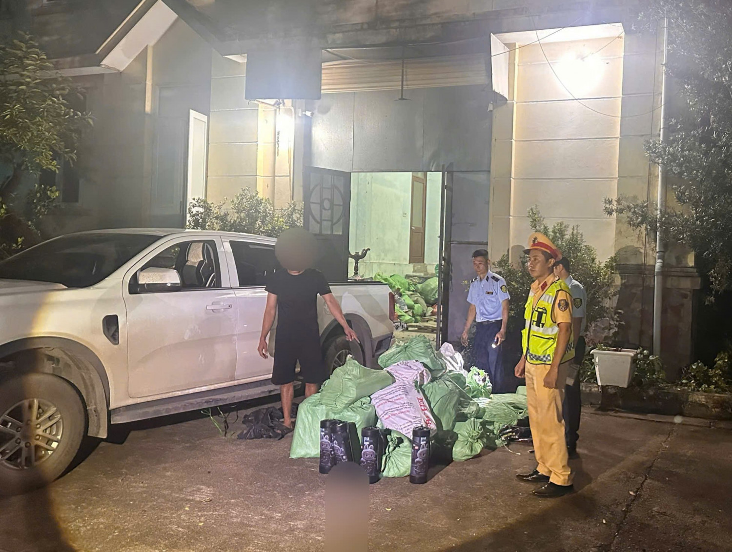 Móng Cái: Phát Hiện Vụ Vận Chuyển Khí N2O Lớn