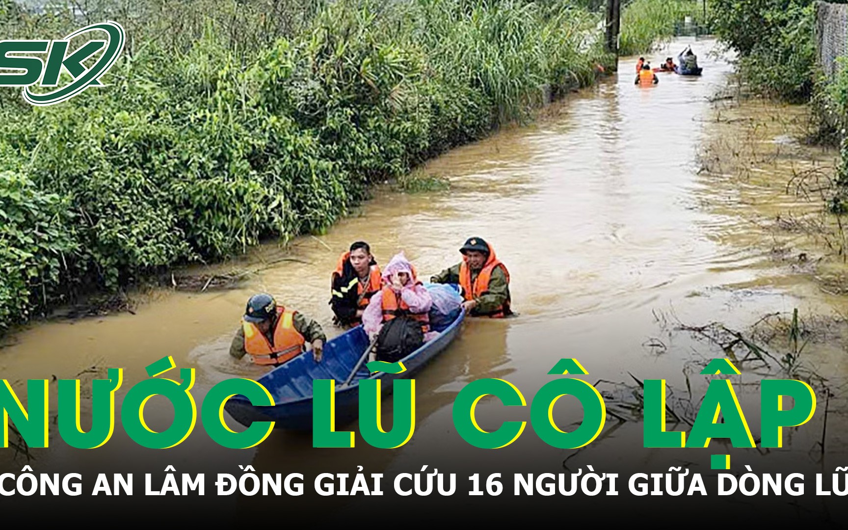 Cuộc Giải Cứu Hồi Hộ Hai Em Nhỏ Giữa Dòng Nước Lũ Mạnh