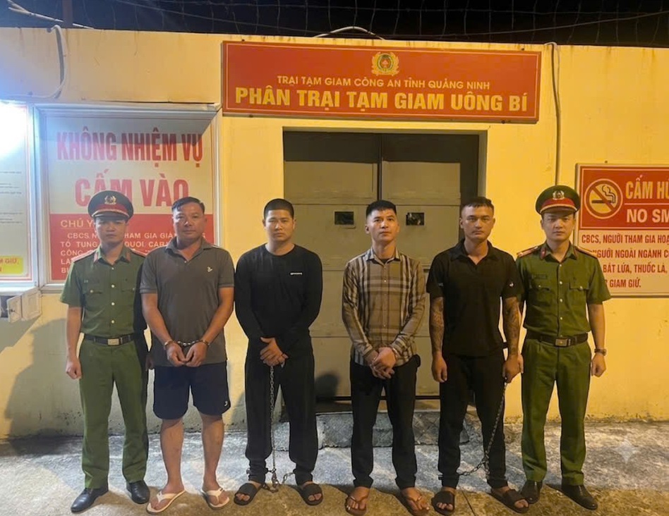 nhom-doi-tuong-trom-cap-tai-san-tai-cong-ty-than-nam-mau-tkv-17870198342651336523923 Khởi tố 4 bị can trong vụ trộm cắp tài sản tại Công ty Than Nam Mẫu- Ảnh 1.