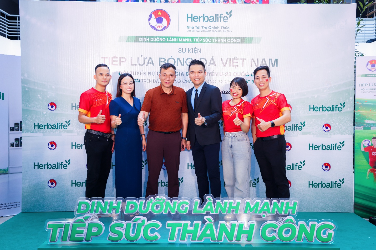 Herbalife Việt Nam Hỗ Trợ Đội Tuyển Bóng Đá Trước Giải Châu Á 2026