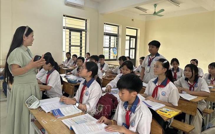 Đề Xuất Giải Pháp Đối Phó Với Tình Trạng Thừa Thiếu Giáo Viên - Ảnh 2.