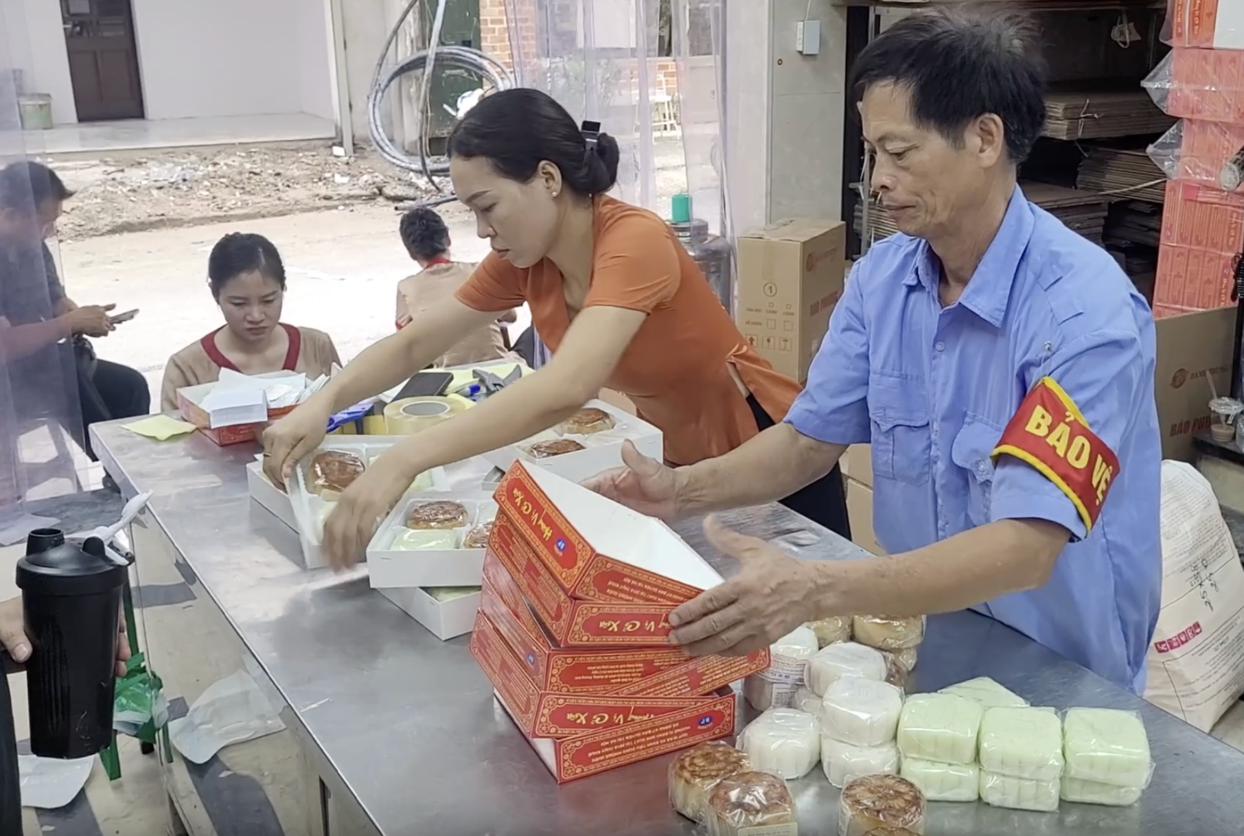 Hà Nội Đẩy Mạnh Kiểm Soát An Toàn Thực Phẩm Dịp Tết Trung Thu 2026 - Ảnh 2.